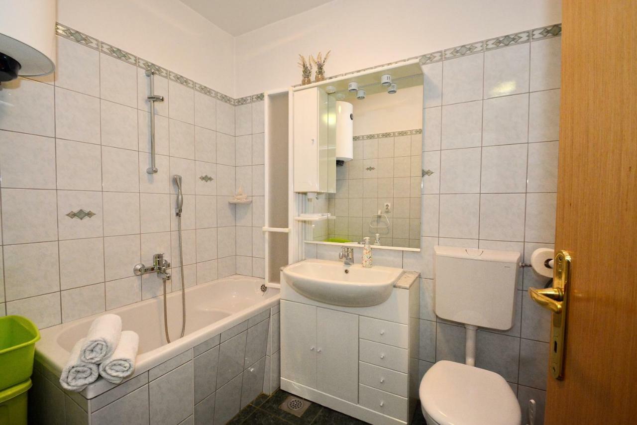 Apartman Vanja Omiš Extérieur photo