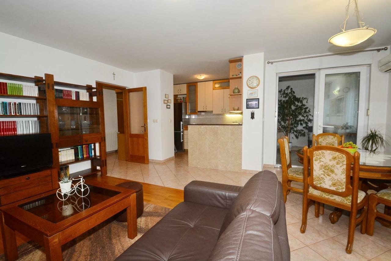 Apartman Vanja Omiš Extérieur photo